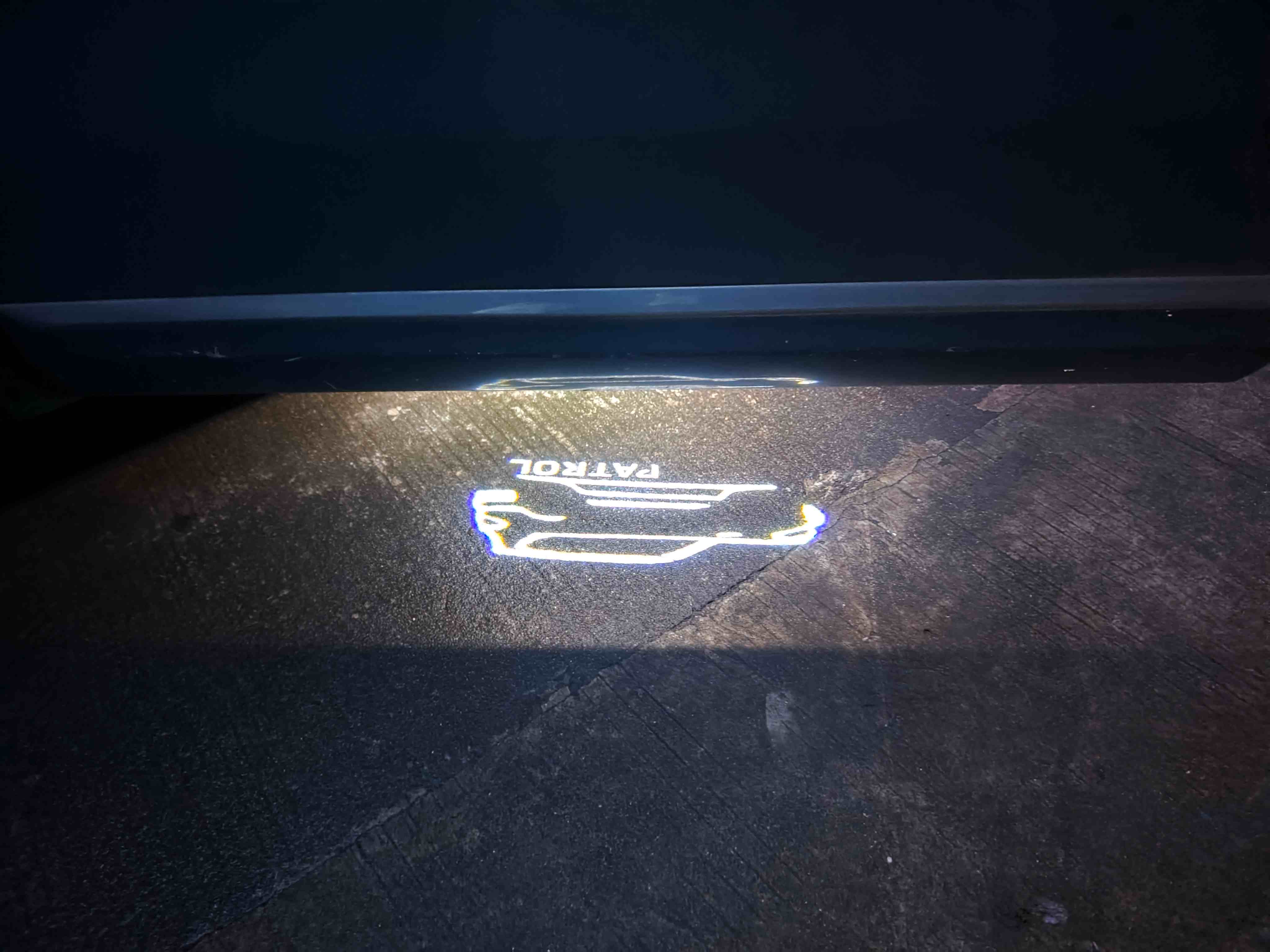 Luces de bienvenida universales y personalizadas para coche